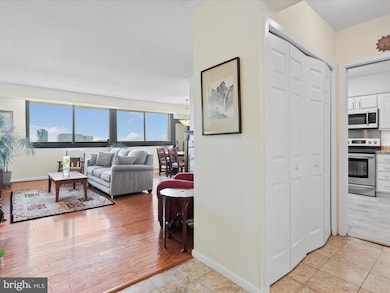 Skyline Square North and South unit 1309 S, Falls Church, VA 22041 - photo 5