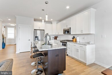 2045 Julia Dr, Conshohocken, PA 19428 - photo 7