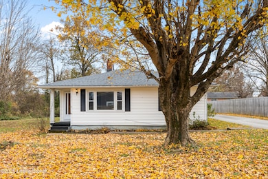 219 Mcfarland Ave, Mount Washington, KY 40047 - photo 3