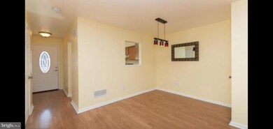 104 Washington Ct, Camden, NJ 08103 - photo 4