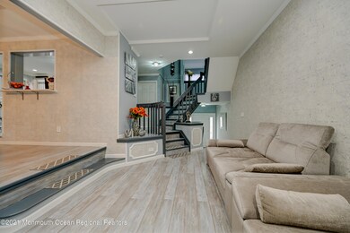 04-Living Room