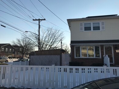 370 Dongan Hills Ave nice front 3