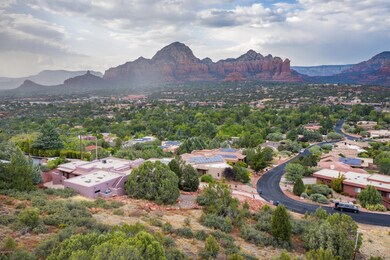 Views of Coffeepot and Thunder Mountain