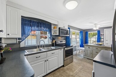 69 Leyden Park Rd, Brockton, MA 02302 - photo 3