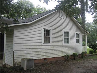 1106 2nd Ave, Kingstree, SC 29556 - photo 4