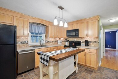 12 Sagewood Cir, Attleboro, MA 02703 - photo 2