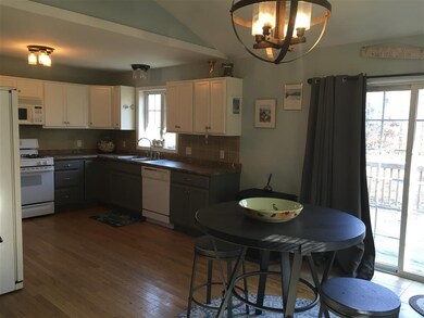 146 Crabapple Dr, Sanbornville, NH 03872 - photo 4