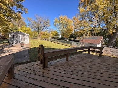 232 31st St NE, Cedar Rapids, IA 52402 - photo 5