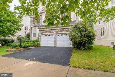 2664 Cast Off Loop, Woodbridge, VA 22191 - photo 2