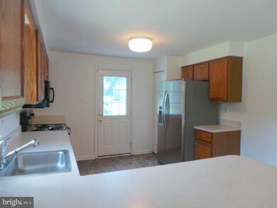 11940 Susan Ln, Lusby, MD 20657 - photo 6