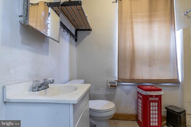 5016 Hazel Ave, Philadelphia, PA 19143 - photo 6