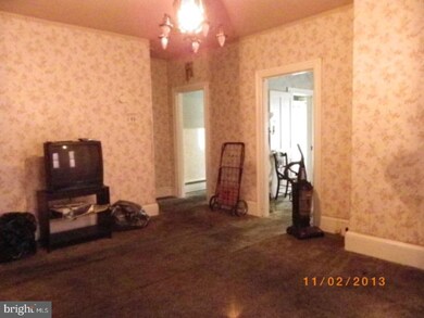 30 N Greenwood St, Tamaqua, PA 18252 - photo 3