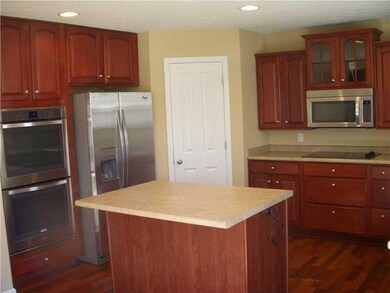 5699 Yorktown Rd, Plainfield, IN 46168 - photo 7