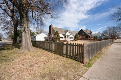 404 E 5th St, Claremore, OK 74017 - photo 4