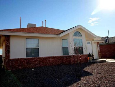 14616 Canario Dr, Horizon City, TX 79928 - photo 2