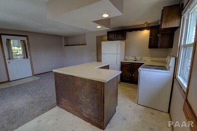 2127 W 2nd St, Davenport, IA 52802 - photo 6