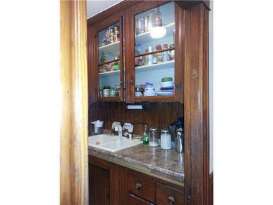 98 Wainwright St, Providence, RI 02908 - photo 5