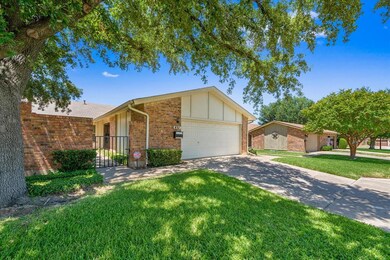 831 Shady Glen Ln, Bedford, TX 76021 - photo 3