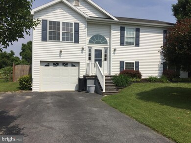 304 Universe Dr, Martinsburg, WV 25404 - photo 2