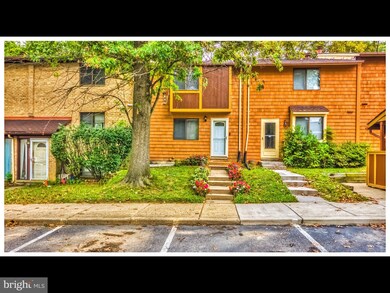 7471 Hickory Log Cir, Columbia, MD 21045 - photo 2