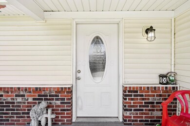 4-web-or-mls-Juniper St-2904-004