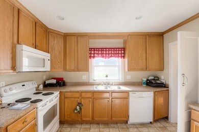 1479 N Main St, Palmer, MA 01069 - photo 6