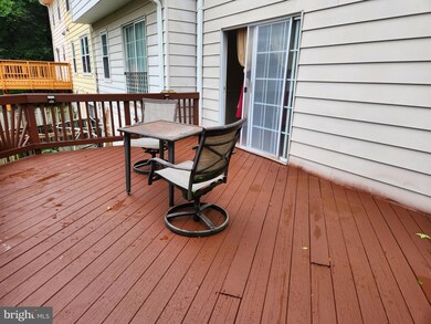 10256 Fern Pool Ct, Burke, VA 22015 - photo 6