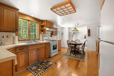 12-web-or-mls-2550-main-st