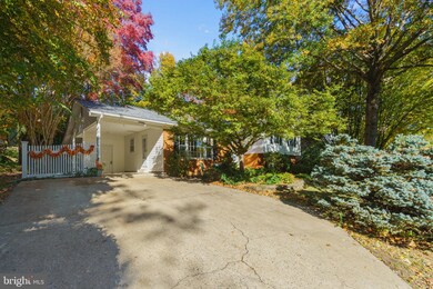 3900 Stonebridge Rd, Alexandria, VA 22306 - photo 4