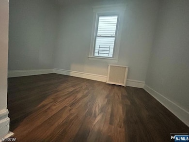 182 Seymour Ave, Newark, NJ 07108 - photo 5