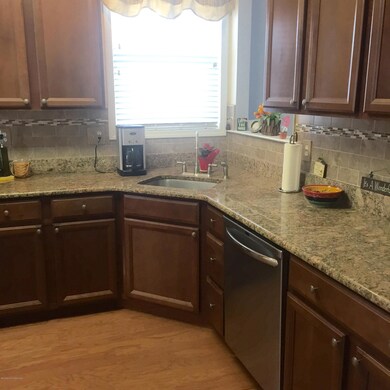 LL KIT sink.jpg