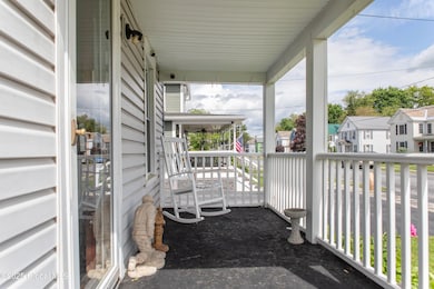 127 John St