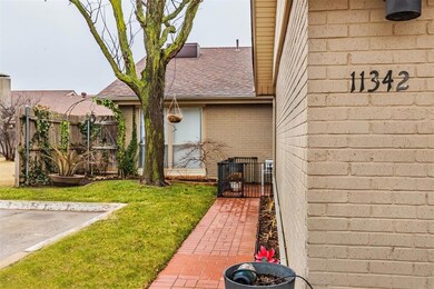 11342 Benttree Cir, Oklahoma City, OK 73120 - photo 7