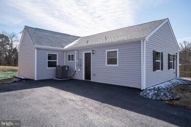 1422 Brook Ln, Wilmington, DE 19805 - photo 2