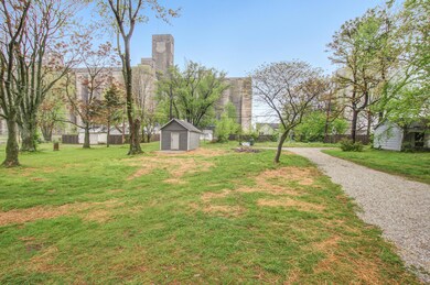 317 W Locust St, Aurora-6