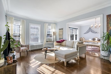 unlisted-address, Evanston, IL 60202 - photo 2