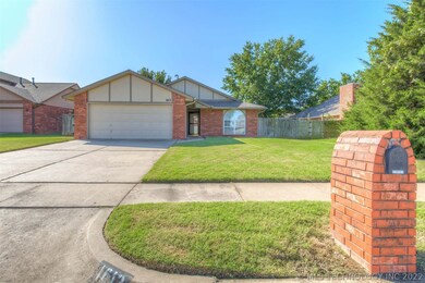 1613 W Edgewater Place, Broken Arrow, OK 74012 - photo 2