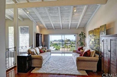 Living Room with Panoramic Views
