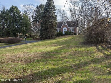 910 Randolph Rd, Silver Spring, MD 20904 - photo 2