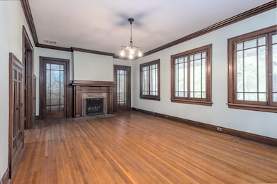 1817 N Parkway, Memphis, TN 38112 - photo 5