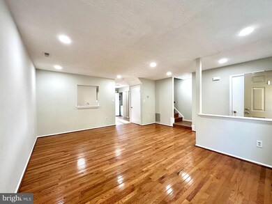 18662 Winding Creek Place, Germantown, MD 20874 - photo 4