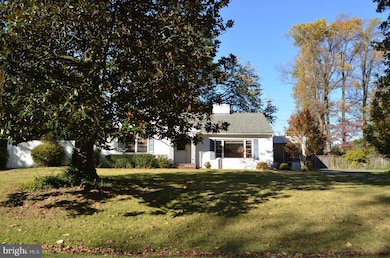 6636 Beacon Ln, Falls Church, VA 22043 - photo 2