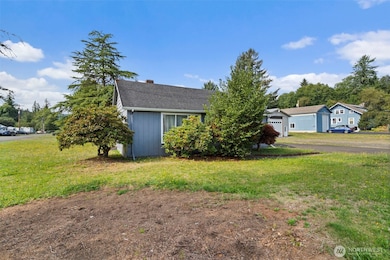 1206 W 4th St, South Bend, WA 98586 - photo 4
