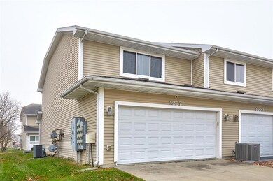 1227 NE 8th Ln unit 1227, Ankeny, IA 50021 - photo 3