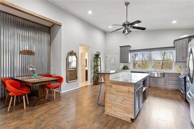 35 Enfield Dr, Bella Vista, AR 72715 - photo 4