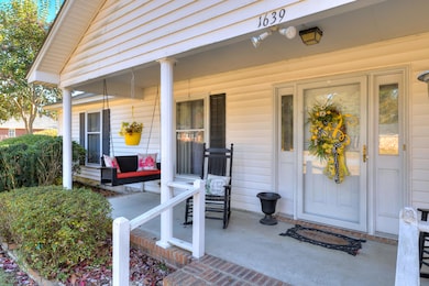 1639 Heritage Dr, Manning, SC 29102 - photo 4