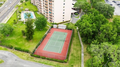 Lakeridge Condominium unit 303, Winter Haven, FL 33881 - photo 3