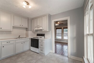 802 Columbia St unit 3, Houston, TX 77007 - photo 3