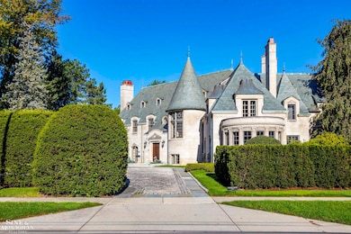 273 Ridge Rd, Grosse Pointe Farms, MI 48236 - photo 3