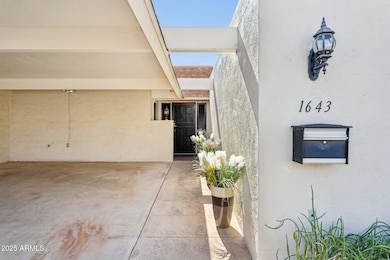 1643 E Borghese Place unit 22, Phoenix, AZ 85016 - photo 2